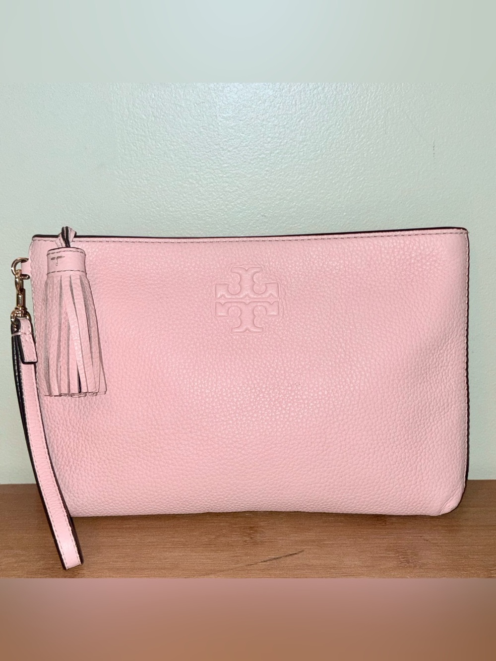 TORY BURCH LG TASSEL WRISTLET/WALLET